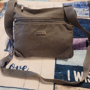 BAGGALLINI CROSSBODY BAG